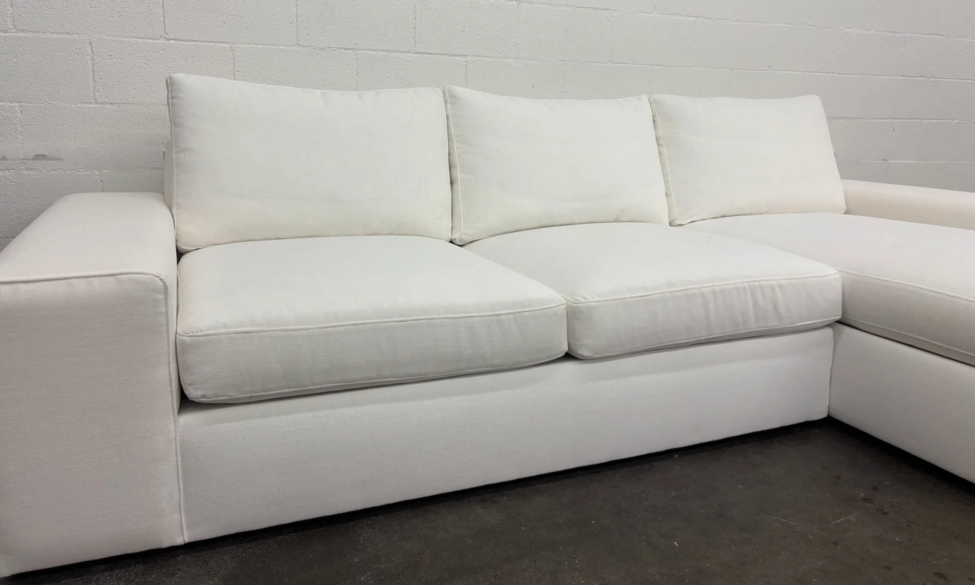 Blumen Chaise Sectional |Double Down | Extra Deep - Image 4