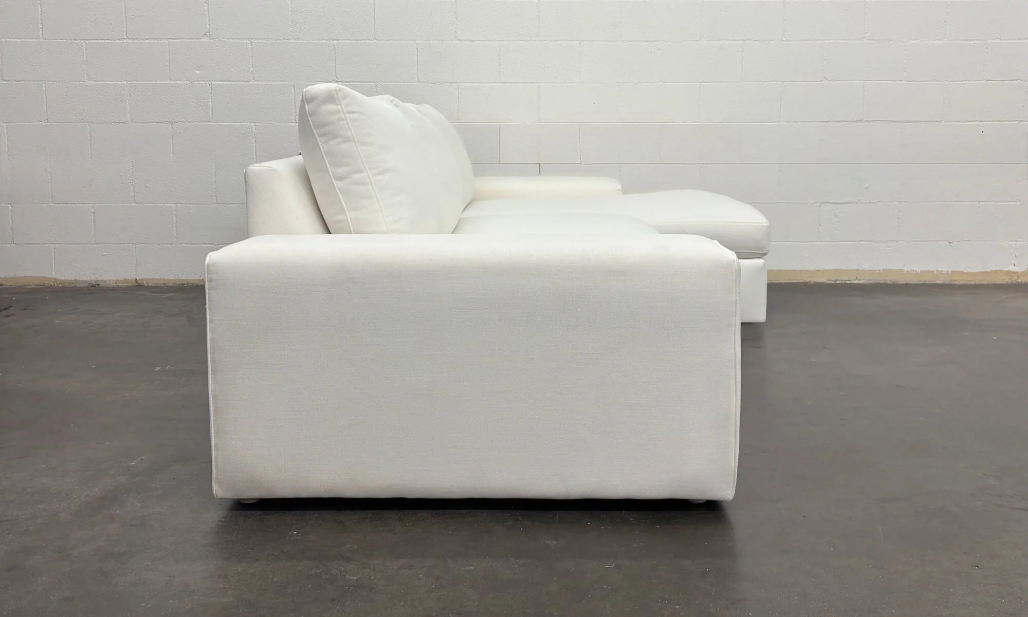 Blumen Chaise Sectional |Double Down | Extra Deep - Image 5