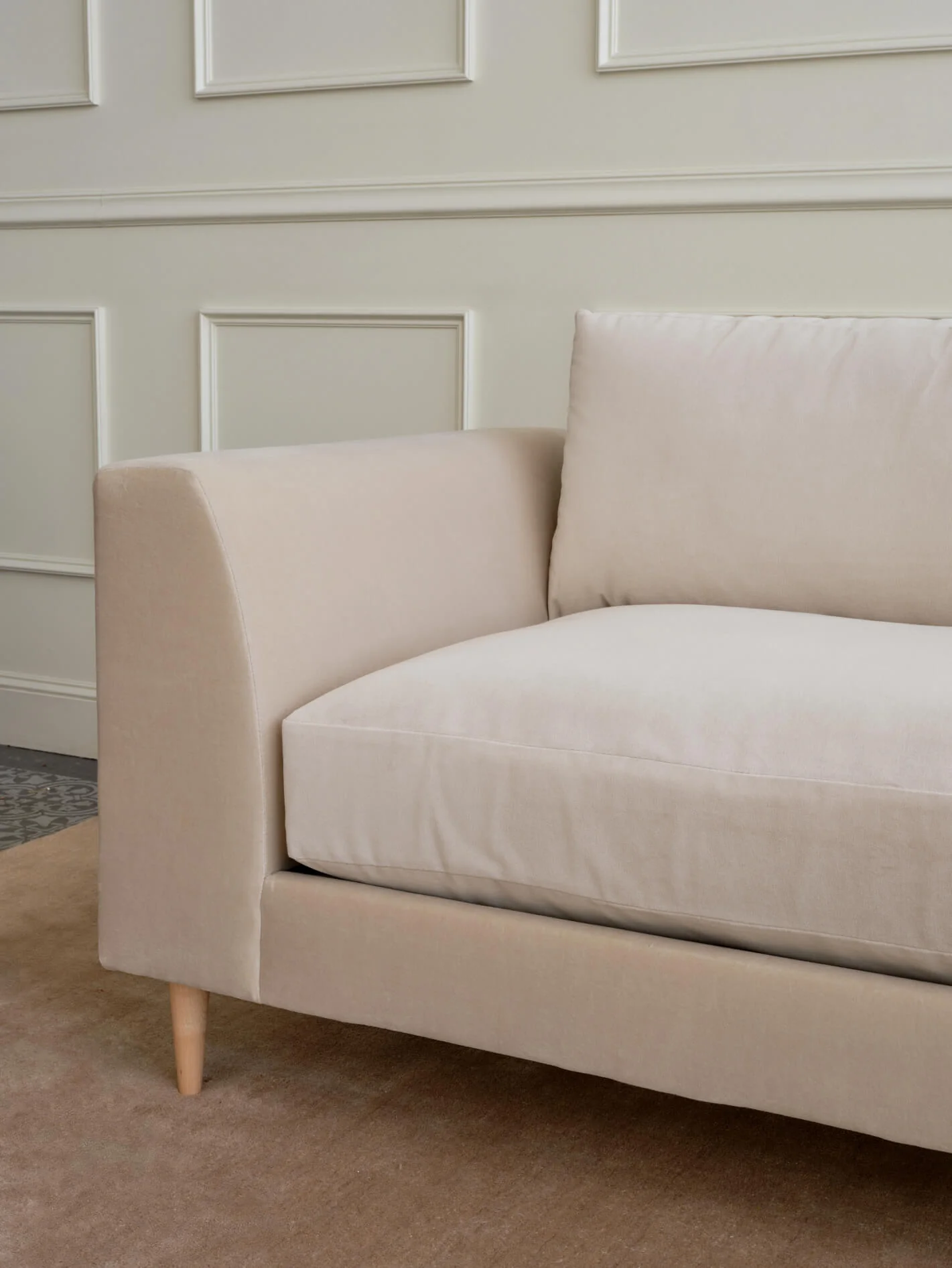 Dekayess Chaise Sectional in Natural Latex - Image 5