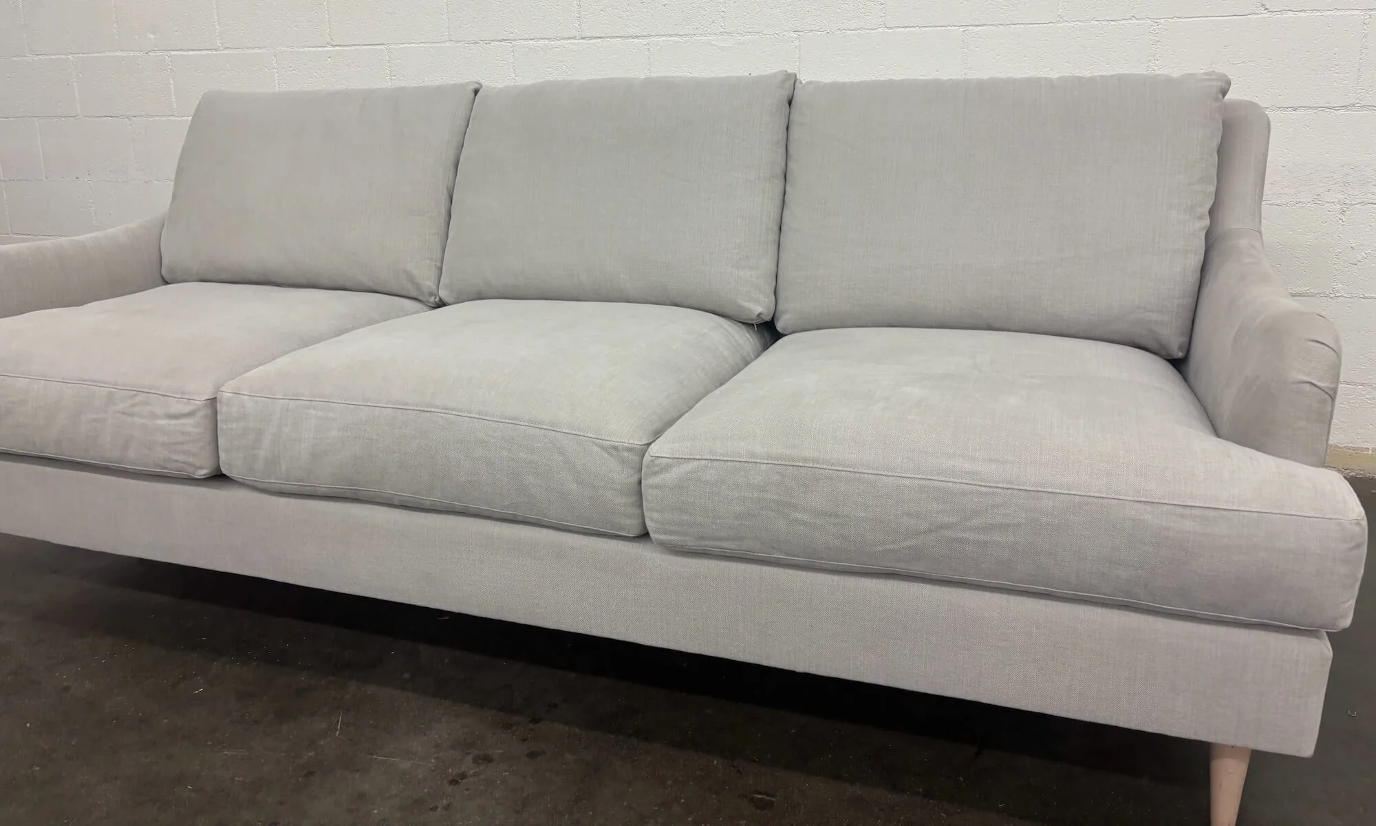 Kaydan Sofa | Natural Latex - Image 3