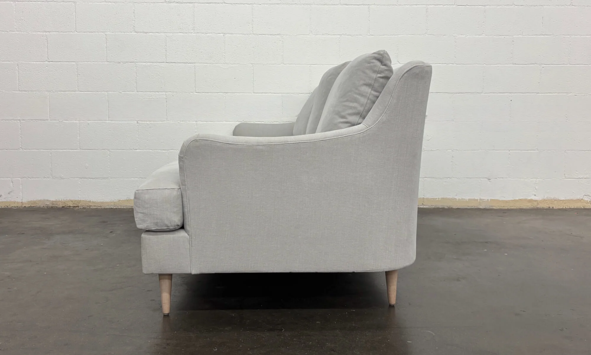 Kaydan Sofa | Natural Latex - Image 7